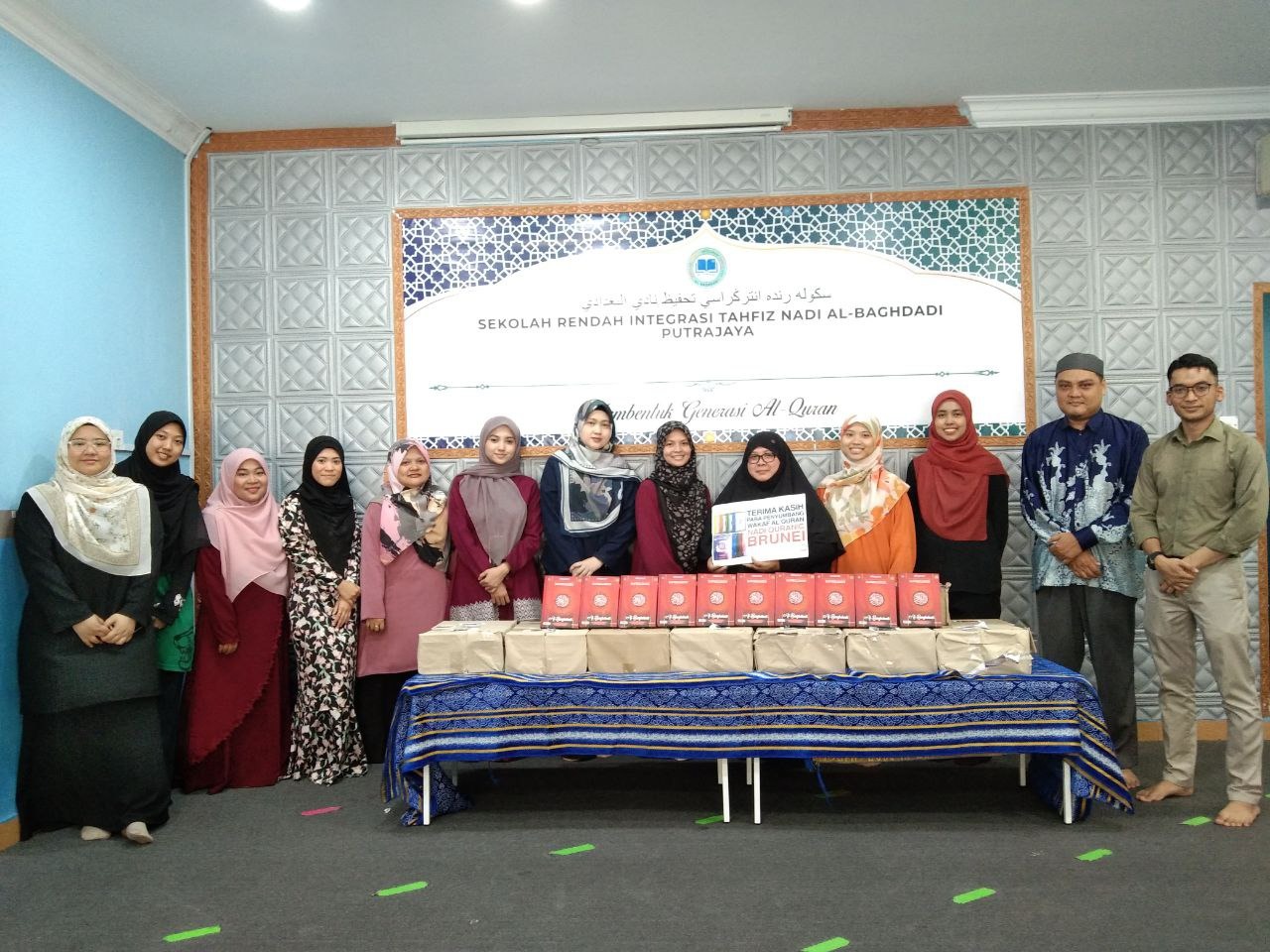 Sumbangan 200 naskah Wakaf Al Quran kepada anak tahfiz Putrajaya